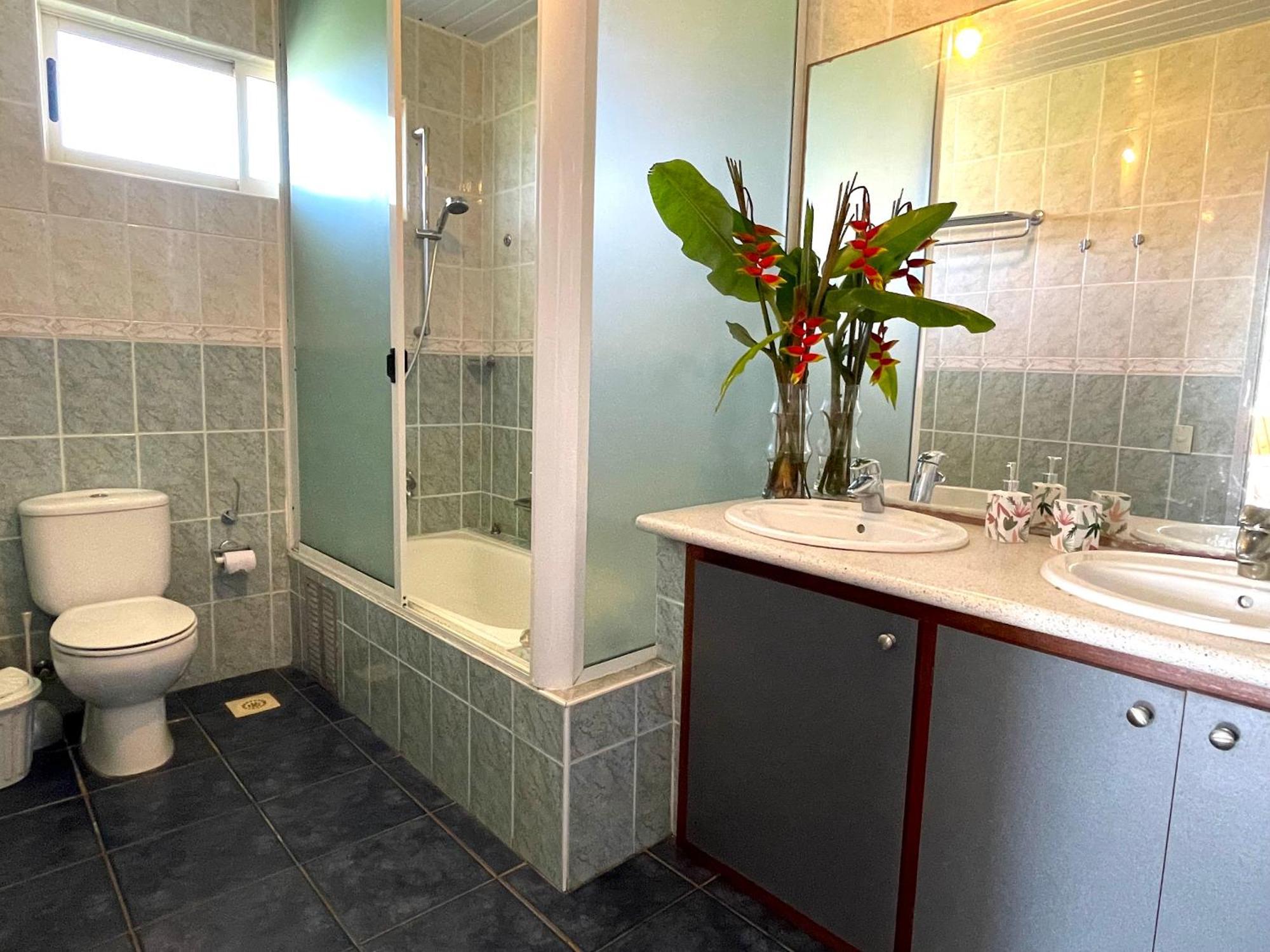 Manureva Nui Hotel Boutique Hanga Roa Bagian luar foto