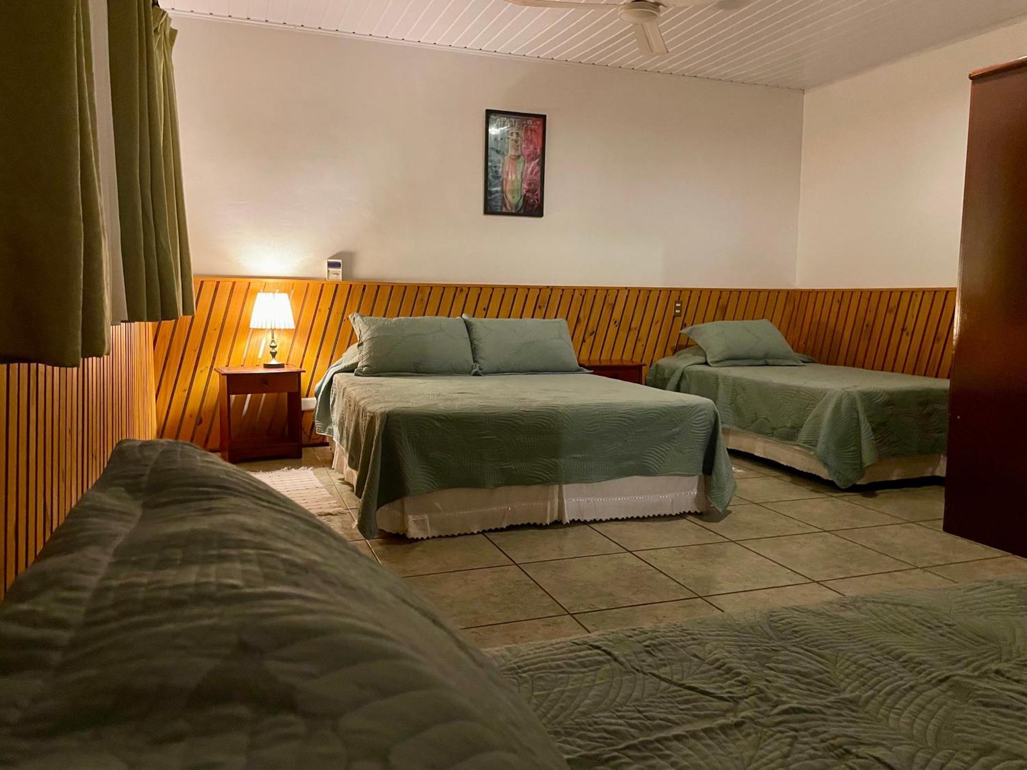 Manureva Nui Hotel Boutique Hanga Roa Bagian luar foto